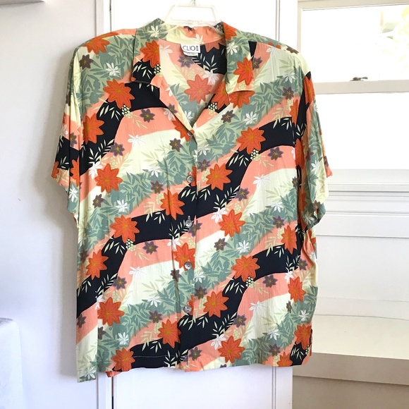 Clio ll Tops - Women's Floral Print Top - Multicolor